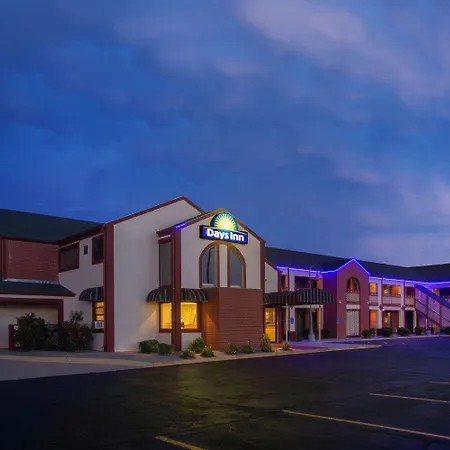 Days Inn By Wyndham Wichita West Near Airport